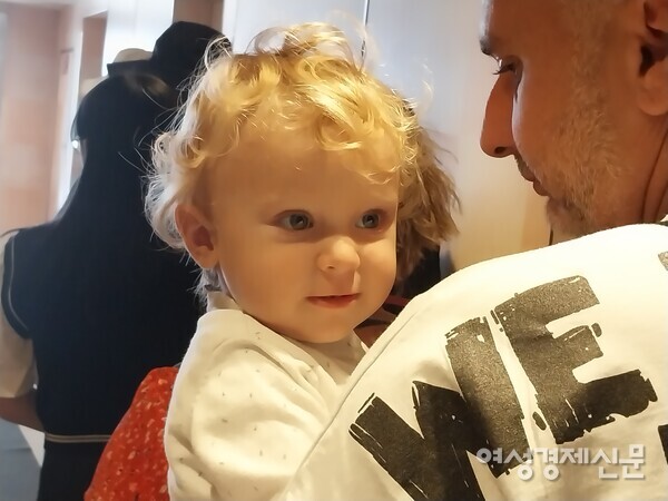 댄스스포츠도 조기 교육이 중요하다. 성인이 되고 나면 늦다. /사진=강신영