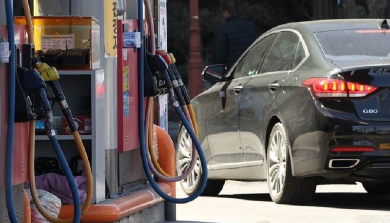 러시아를 포함한 중동 산유국 모임인 석유수출국기구(OPEC) 플러스(+)의 갑작스러운 감산 조치로 국내 휘발유·경유 가격이 급상승세로 돌아섰다. /여성경제신문DB