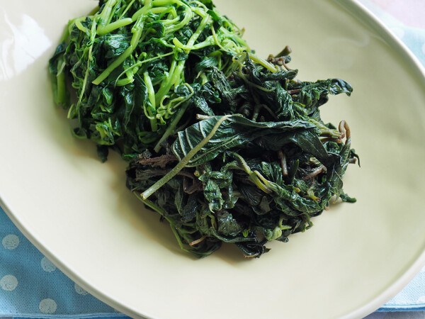 나물 반찬거리가 지천인 봄이 지나가고 있다. /게티이미지뱅크