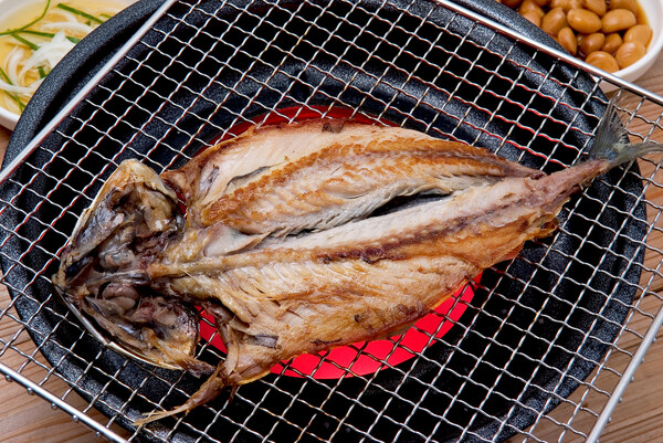 안동에 사는 서민이 명절이나 제삿날에나 맛볼 수 있던 고급 생선이었던 고등어는 이제 누구나 먹을 수 있는 국민 생선이 되었다. 혈관 개선과 치매 예방에 최고란다. /게티이미지뱅크