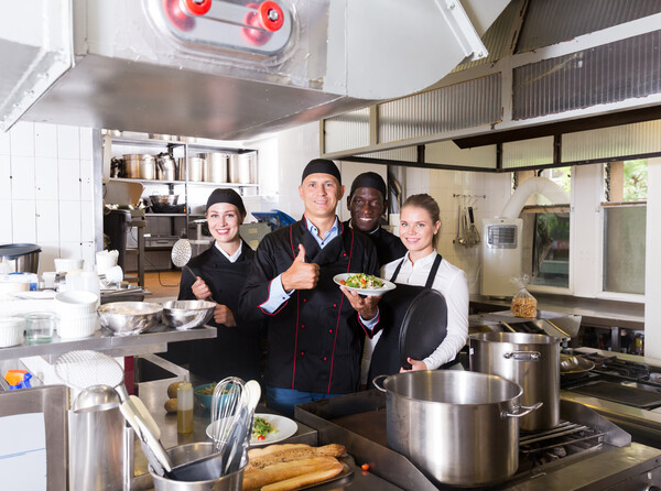 어떤 일도 소통이 잘되면 재미있다. /게티이미지뱅크