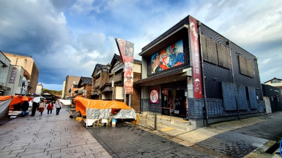 와지마(輪島市)시장 중간 쯤에 있는 '마징가Z'로 유명한 '이와이 고(永井豪)'의 뮤지엄. /사진=양은심