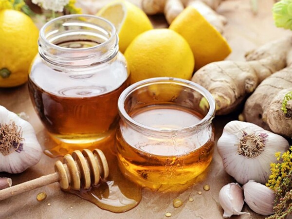 조선시대 궁중 여인들의 피부미용제로 사용된 마늘 /https://www.healthline.com/health/garlic-and-honey