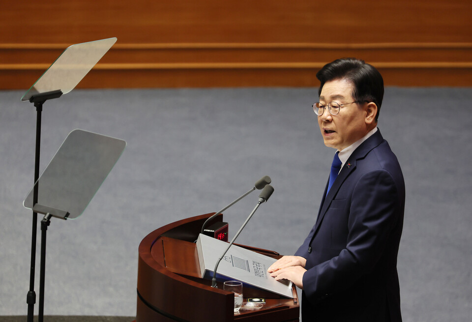 더불어민주당 이재명 대표가 19일 오전 국회에서 열린 본회의에서 교섭단체 대표연설을 하고 있다. /연합뉴스