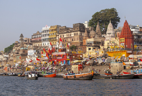 모든 인도인이 생의 마무리를 하고 싶어 하는 곳 바라나시 갠지스강. 기안84의 TV 속 여행을 보며 그곳에 머물렀던 시간을 떠올렸다. /게티이미지뱅크