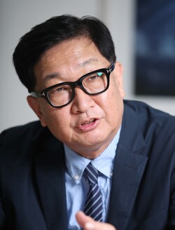 김정식 연세대 경제학과 교수(사진)는 여성경제신문과의 인터뷰에서 하향 조정된 한국 경제성장률 1.4% 달성이 실은 쉽지 않은 과제라고 말했다. /김정식 교수