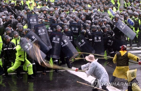 한국인의 정서 ,역동성·끼·화끈함이 잘못 작동하면 서로를 짓밟고 공동체를 파괴한다. /연합뉴스