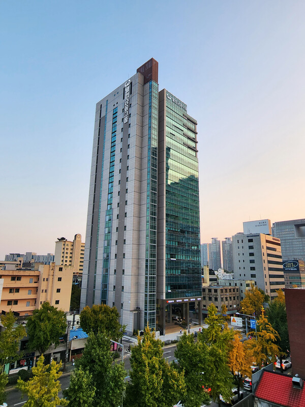 웰컴저축은행은 모바일뱅킹 웰컴디지털뱅크(웰뱅)를 통해 맞춤형 개인회생 관리 서비스를 제공한다. /웰컴저축은행