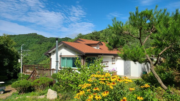 천지애농원을 가꾼지 10년만에 아름다운 집을 지었다. /사진=김성주