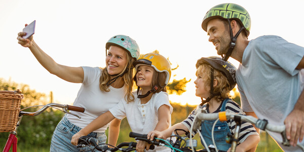 배려하는 문화, 내가 넘어져도 일어날 수 있는 사회적 안전장치가 필요하다. /게티이미지뱅크
