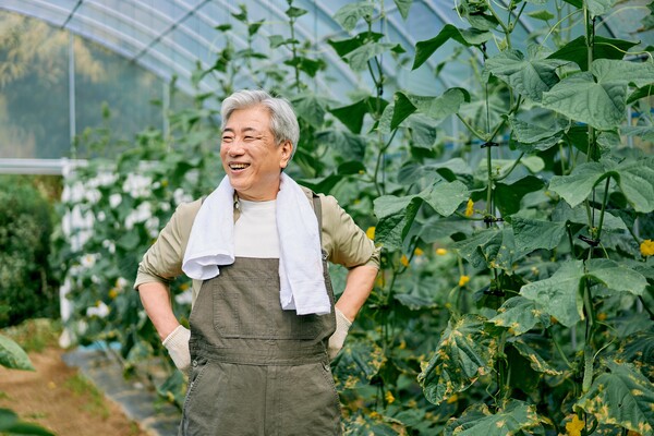10년 전만 해도 귀농귀촌인들을 만나면 가족 상황을 물어보곤 했는데 지금은 굳이 가족 현황이나 배우자 근황을 물어보지 않는다. 홀로 사는 경우가 매우 많고 홀로 사는 이유가 부정적이지 않은 매우 자연스러운 현상으로 보이기 때문이다. 사진은 글의 특정 내용과 관련이 없다. /게티이미지뱅크