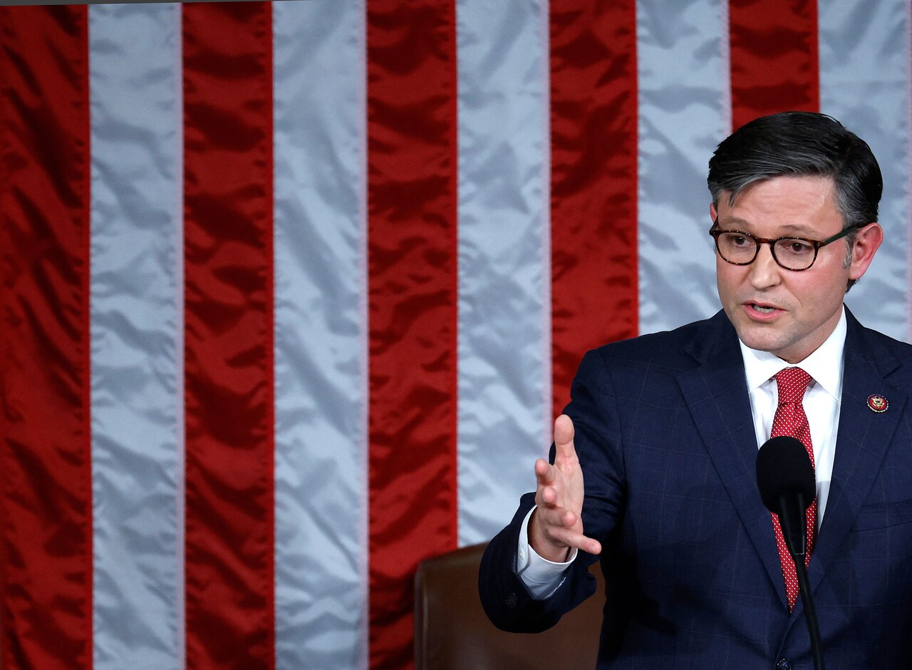 마이크 존슨(사진)은 2016년에 연방하원의원이 된 4선 의원이다. 그의 철학은 초강경 보수적이다. 연합뉴스