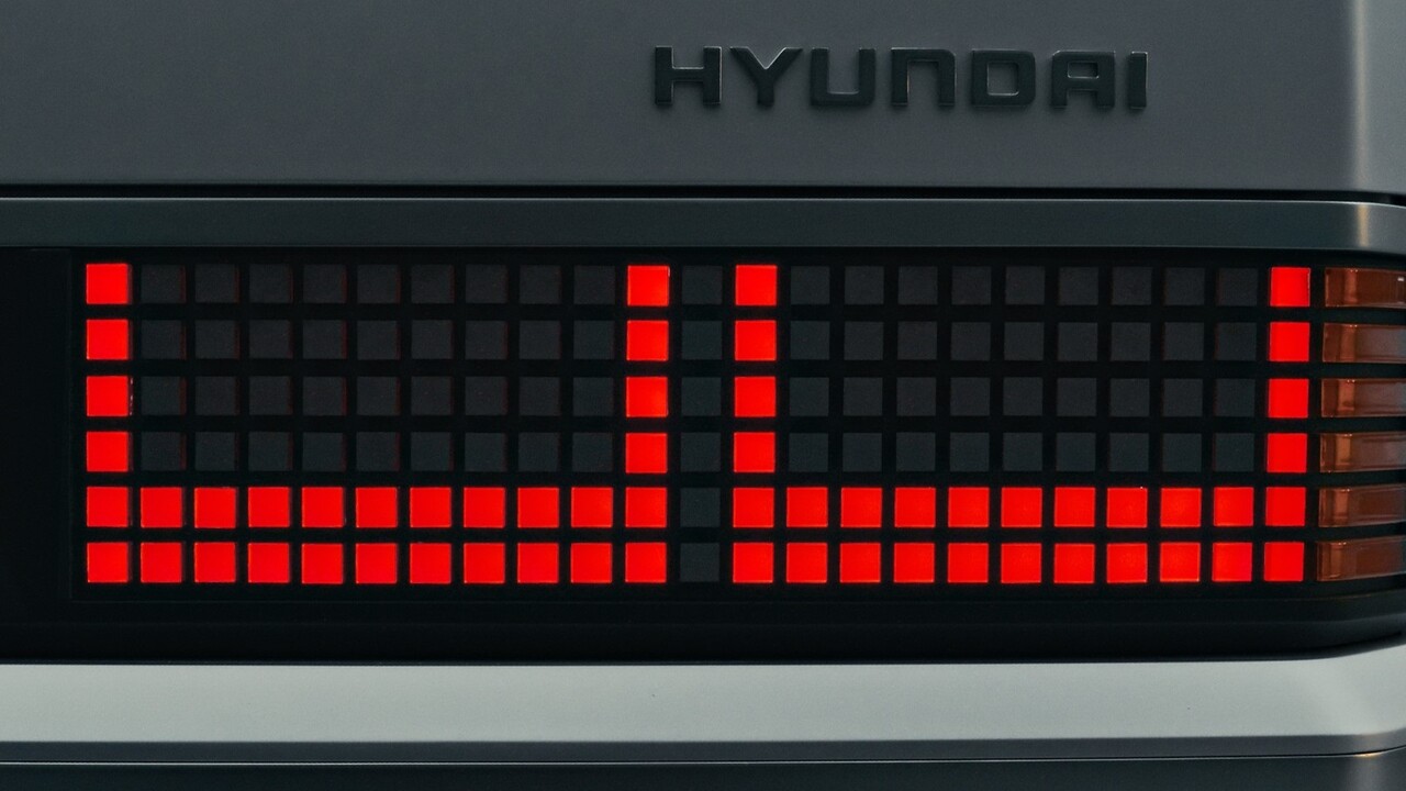 현대자동차가 전기차 핵심 디자인 정체성 중 하나인 ‘픽셀 디자인’을 알리는 캠페인 영상 ‘픽셀 바이 픽셀(Pixel by Pixel)’을 공개했다. /현대자동차