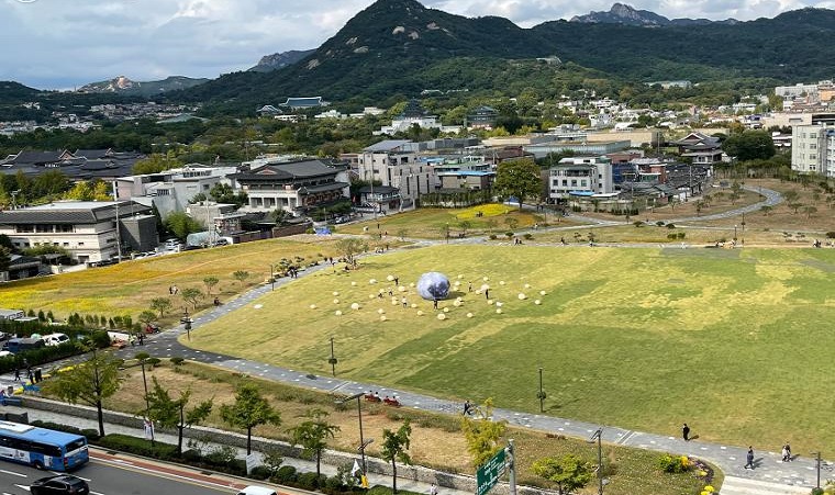 남동쪽 상공에서 촬영한 송현동 부지 /서울시