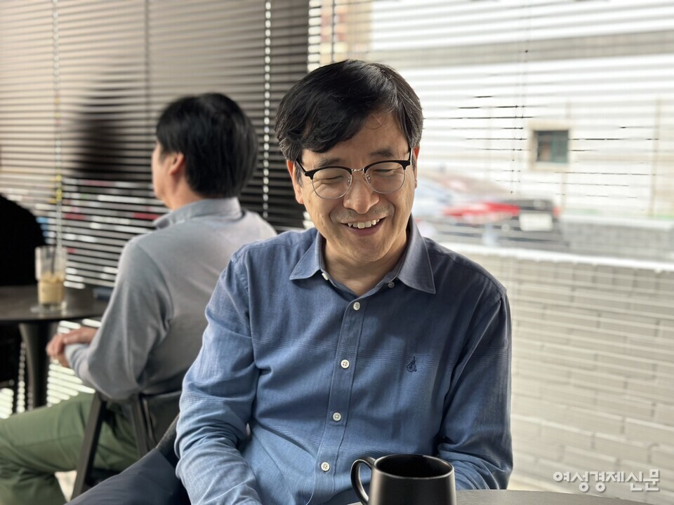 이달 9일 이도훈 대표가 여성경제신문과 인터뷰하고 있다. /김정수 기자