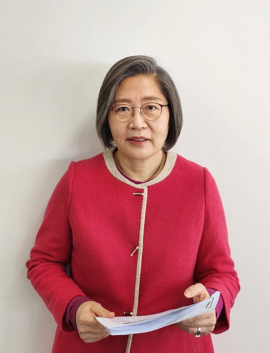 "교수로 은퇴하겠다"고 말했던 이 교수는 입법 활동이 25년간 해온 일의 연장선에 있다고 봤다. /이수정 교수