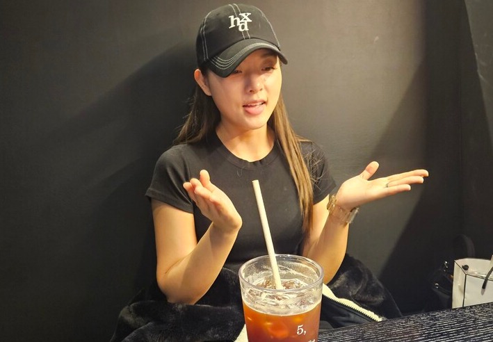 인터뷰 중인 청년 부부 김은아 씨 /최인범