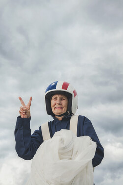 아드레날린을 폭주시키는 레포츠에 도전하는 시니어들이 많다. /게티이미지뱅크