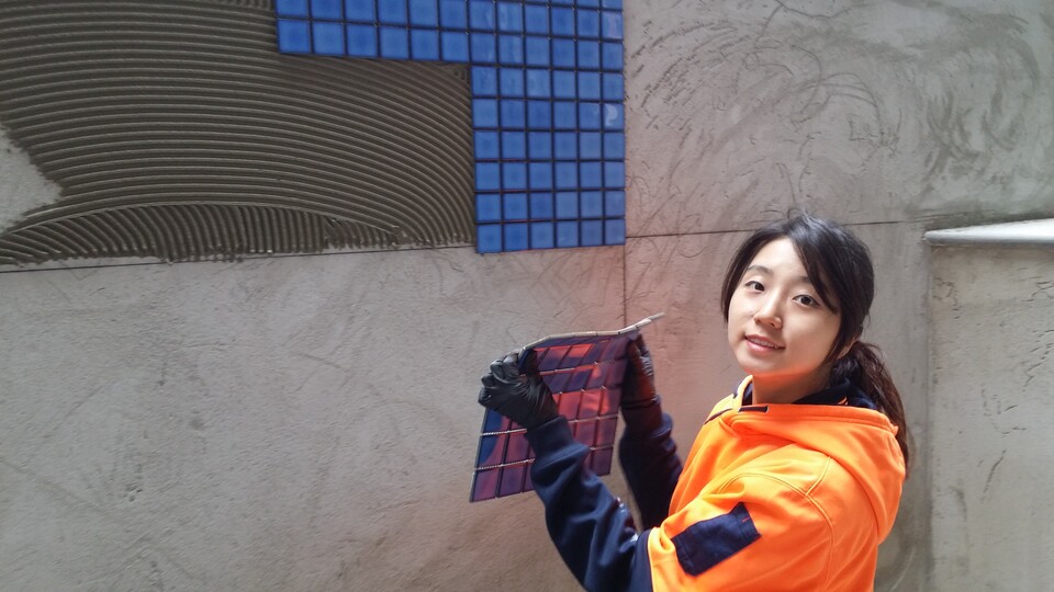 이씨는 '남초' 업계에서 계속 버티는 법에 대해서 "그저 묵묵히 한 사람의 타일공으로 같은 강도로 일하면 된다"고 말했다. /이민경 PD