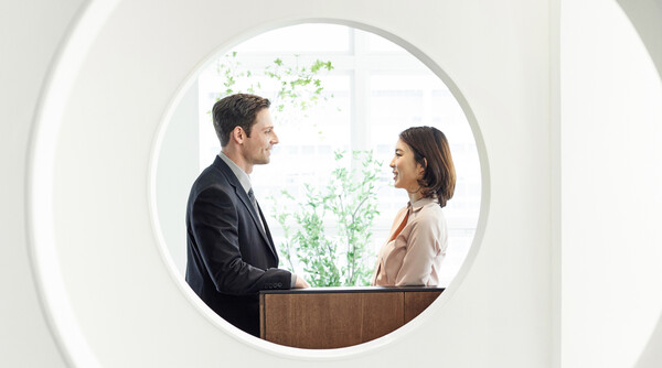 일정한 공식에 맞추어 생각한 후 말하기를 권하는 것이 공감대화의 비법이다. 내가 먼저 말을 시작한다면 상황-느낌-바람-부탁의 공식에 맞추어 말하는 것이다. /게티이미지뱅크