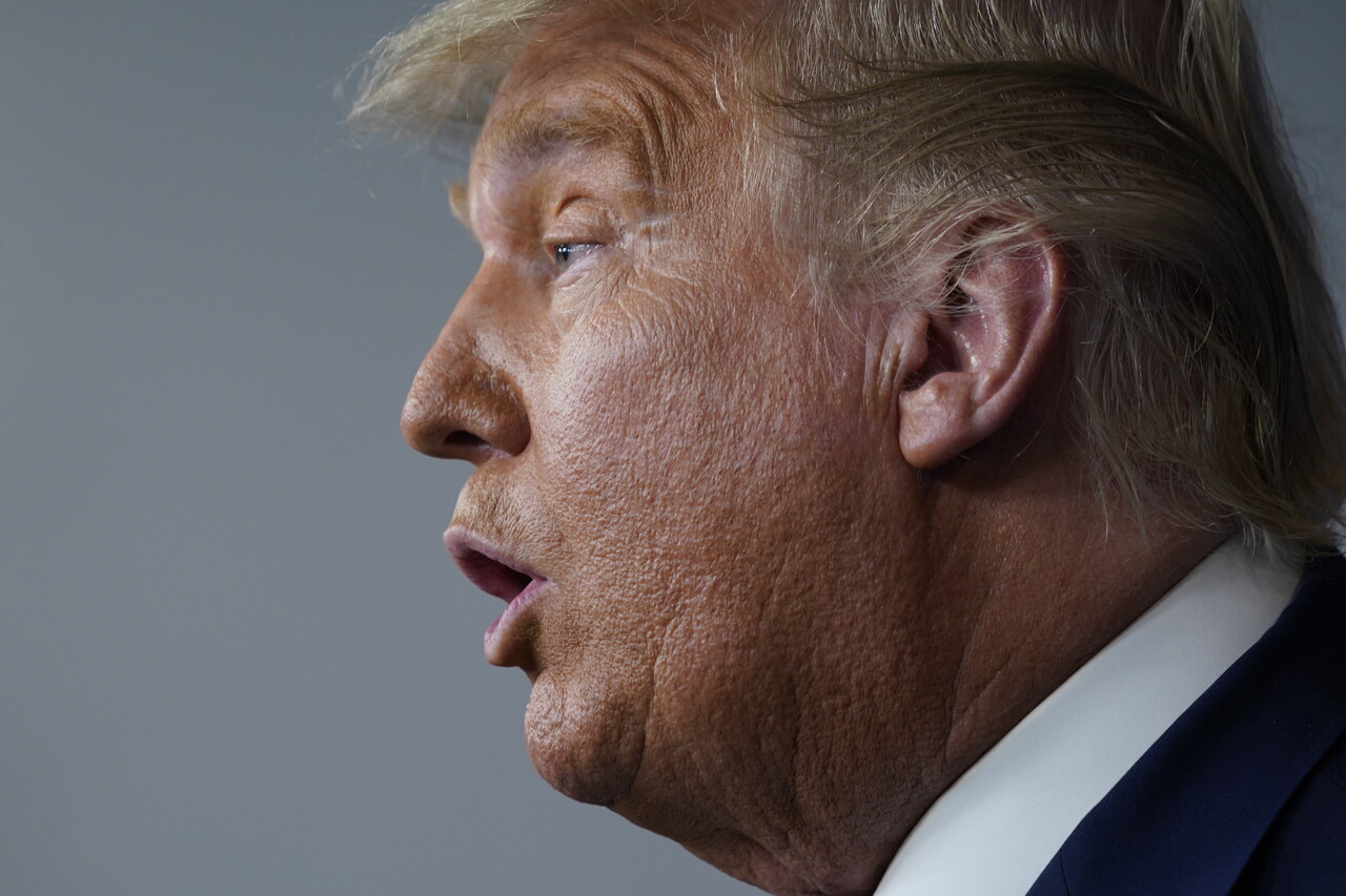 5월 13일 트럼프 대통령이 금리 방향성을 바꾸는 발언을 트위터에 올린 이후 DLF 사태는 터졌다. /EPA=연합뉴스