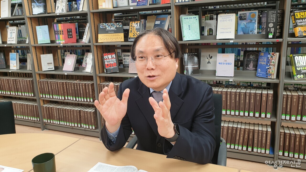 강 센터장에게 연금을 운용할 때 가져야 하는 마음가짐으로 /최주연 기자