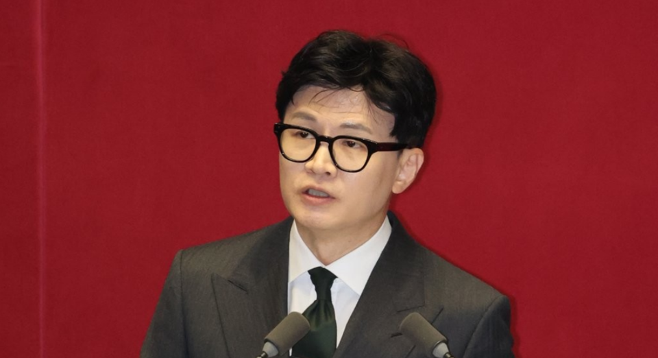 한동훈 국민의힘 비상대책위원장이 자영업자 육아휴직 제도를 도입하겠다고 1일 밝혔다. /연합뉴스