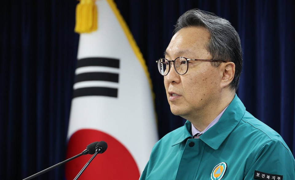 보건복지부 박민수 제2차관이 지난 2월 정부서울청사에서 의사 집단행동 중앙사고수습본부 브리핑을 하고 있다. /연합뉴스