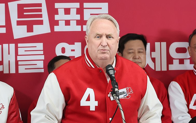 유세 중인 인요한 국민의미래 선대위원장 /연합뉴스