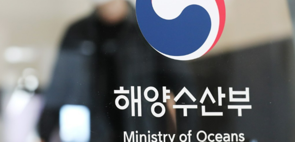 해양수산부에 따르면 국가필수선박에 승선하는 외국인 선원 수 제한이 사라진다. /연합뉴스