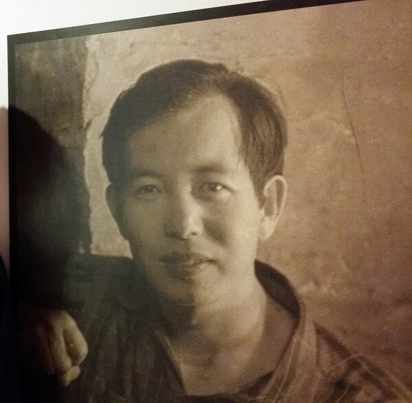 통영 김용식김용익기념관에서 만난 김용익 작가의 젊은 시절 초상 /박헌정