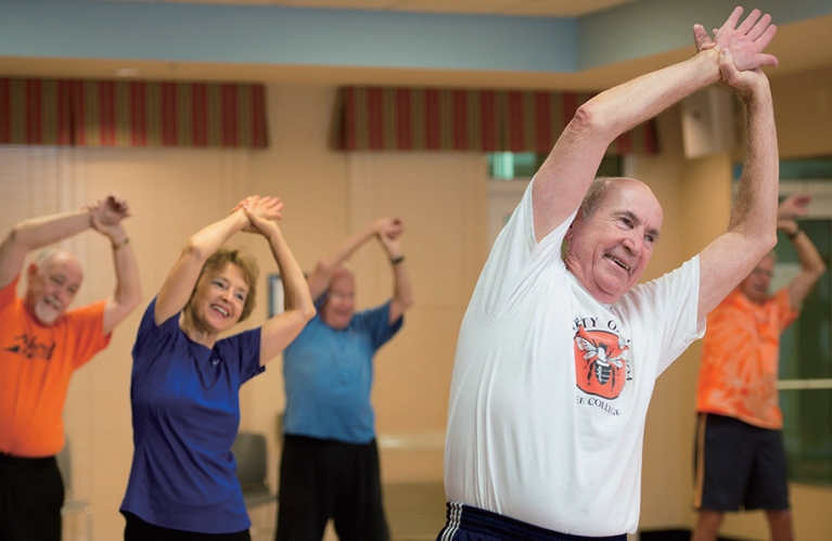 대학 연계 연속 보호 체계형 노인 주택단지(UBRC) 형태로 운영하는 미국 Oak Hammock의 노인 운동 프로그램 /Oak Hammock