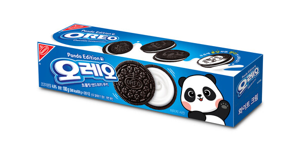 동서식품은 귀여운 판다 이미지를 새겨 넣은 한정판 ‘오레오 판다 에디션’을 선보였다. /동서식품