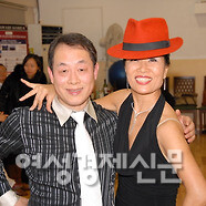 샤리권 원장과 함께 /사진=강신영