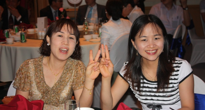 한국무역협회 충북지역본부가 동남아 라이브커머스 지원 사업을 추진한다. 도내 거주하는 동남아 출신 이주 여성은 동남아 인기 오픈마켓 플랫폼 '쇼피'에서 쇼호스트로서 라이브커머스 방송을 진행한다. 방송에서는 충북 소재 기업의 소비재가 판매될 예정이다. /연합뉴스