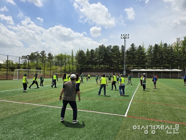 이기려면 살아 남아야 한다. 피구 경기 /박종섭