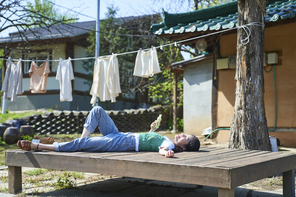 우리는 너무나 빠르게 움직이며 살아가고 있다. 아마도 세계에서 가장 빠른 삶을 살고 있는지 모른다. 하지만 때로는 느림의 미학을 발견하고 삶의 여유를 가지는 것이 중요하다. /게티이미지뱅크