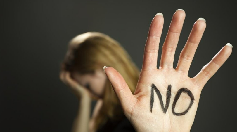 교제 폭력 등 친밀한 관계의 폭력이 연이어 발생함은 물론 살인으로 귀결되는 등 범죄의 심각성이 증가함에 따라 '강압적 통제(coercive control) 행위' 규제를 해야 한다는 의견이 나오고 있다. /연합뉴스