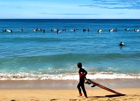 제주 서핑 명소 색달해변에서 /사진=한익종
