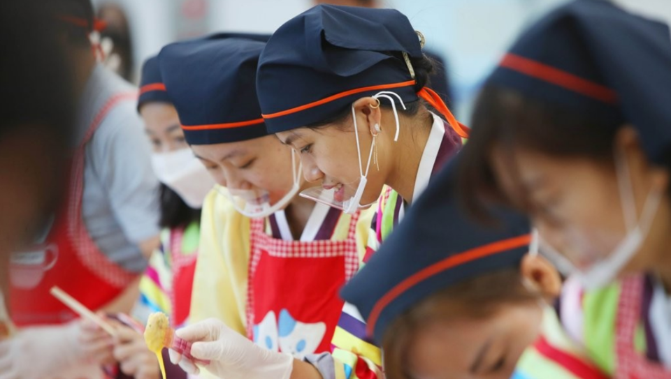 2020년 출생아 100명 중 6명은 다문화 가정 자녀로 전체 출생에서 다문화 출생이 차지하는 비중이 역대 최대치를 기록했다. /연합뉴스