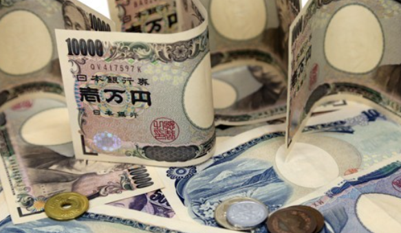 통상 미-일 금리 차가 3%포인트 이상 벌어져야 엔 캐리 트레이드가 청산된다고 알려져 있다. 현재 미국과 일본 간 금리 격차는 5%포인트를 넘는다. /연합뉴스