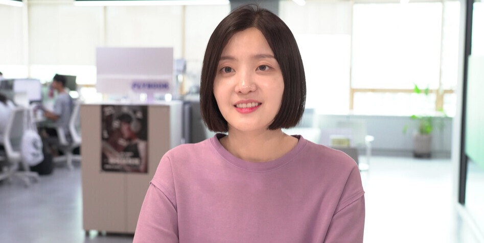 전자책 플랫폼 노팅을 운영하는 세샤트 이윤지 대표가 12일 서울 마포구 사무실에서 여성경제신문과 인터뷰하고 있다. /장세곤 기자