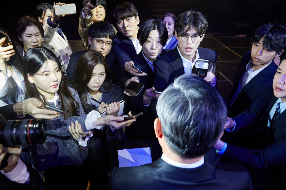 이해성 전 LG전자 AI 연구원은 "현생 인류는 어릴 적부터 커뮤니케이션 대상이 다행히도 가족(사람)이다. 인류의 보편적 육아 형태가 사람이 아닌 AI(로봇)가 되지 않는 이상 감성적 측면에서 사람이 AI보단 유효하다고 판단한다"고 말했다. /게티이미지뱅크