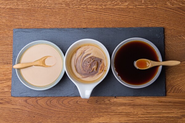 중동지방에서 즐겨 먹는 참깨 잼 소스 타히니 /픽사베이