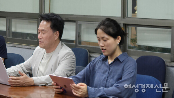 (왼쪽부터) 이한세, 윤마디 옴부즈맨 /김현우 기자