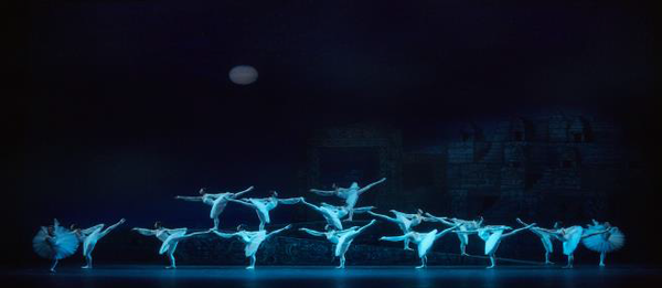  3막 ‘망령들의 군무’ 장면 /사진=유니버설발레단 제공