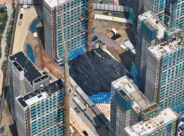 지난해 4월 발생한 지하주차장 붕괴 사고로 재시공이 결정된 검단 신도시 아파트 건설 현장 /연합뉴스