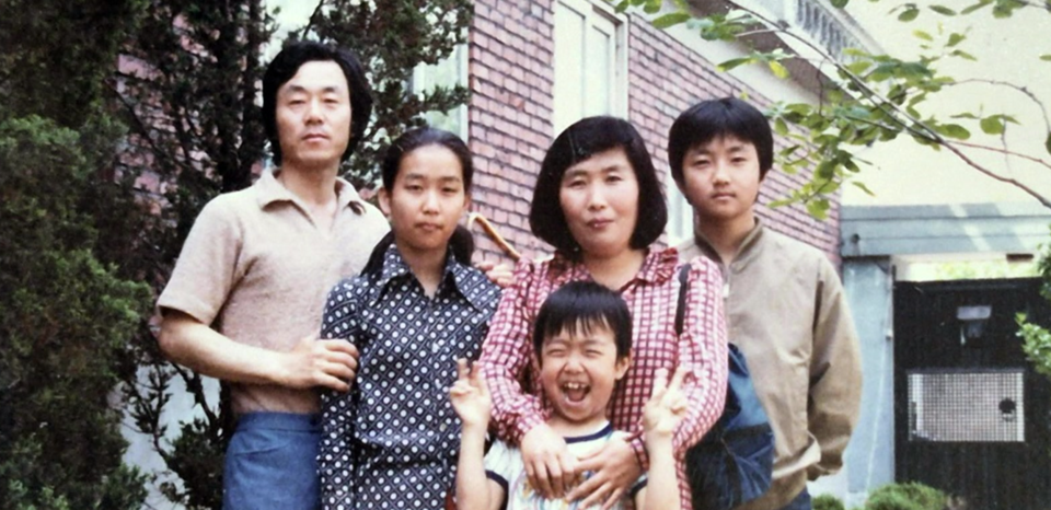 한강은 부친 한승원 작가의 DNA를 많이 물려받았다. /연합뉴스