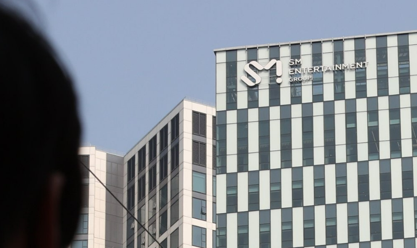 증권가가 SM 엔터테인트먼트의 주가에 긍정적인 전망을 내놓고 있다. /연합뉴스