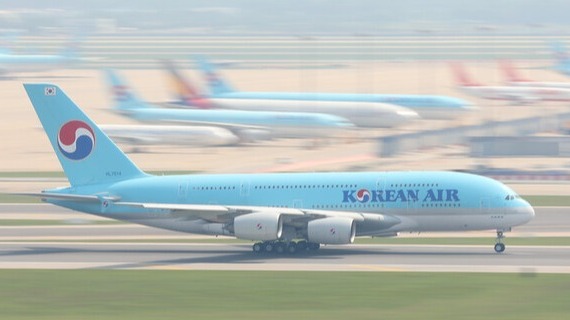 온라인 여행사에서 판매하는 항공권 가격이 항공사 공식 홈페이지 직접구매보다 비싼 것으로 나타났다. /연합뉴스